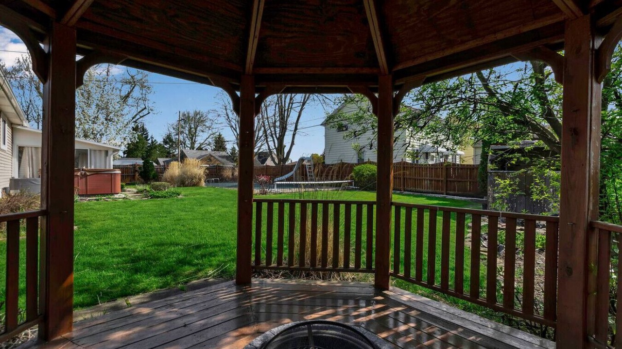 Photo of Patio Balcony in Cheektowaga
