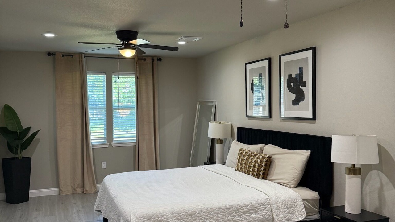 Photo of Bedroom in Willow Meadows/Willowbend Area