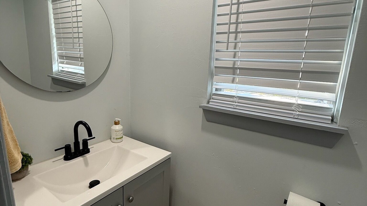 Photo of Bathroom in Willow Meadows/Willowbend Area