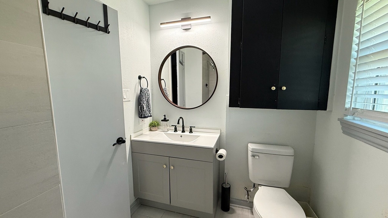 Photo of Bathroom in Willow Meadows/Willowbend Area