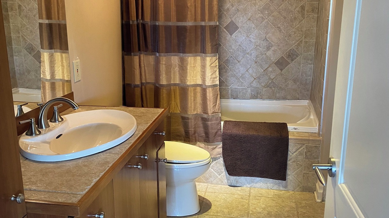 Photo of Bathroom in Sainte-Marguerite-du-Lac-Masson