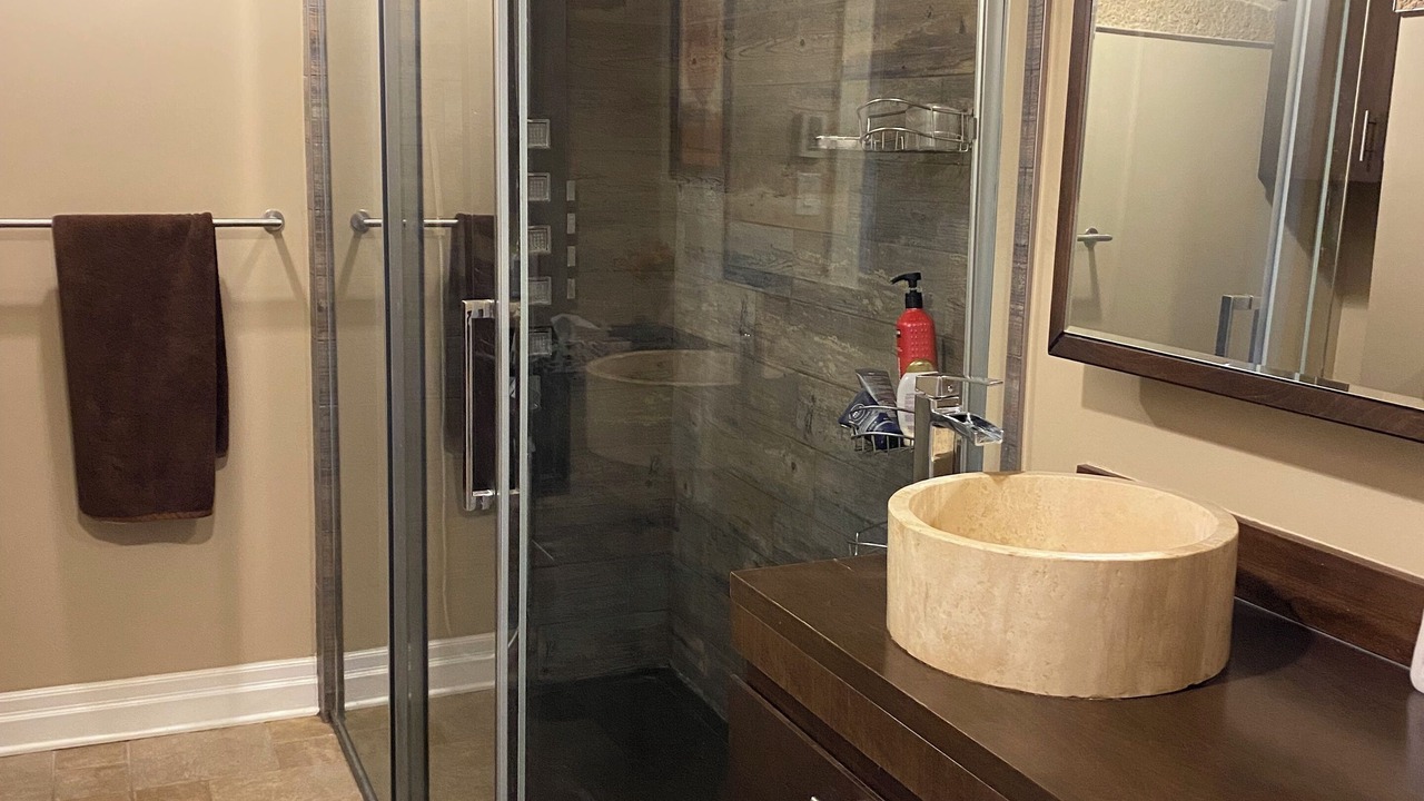 Photo of Bathroom in Sainte-Marguerite-du-Lac-Masson