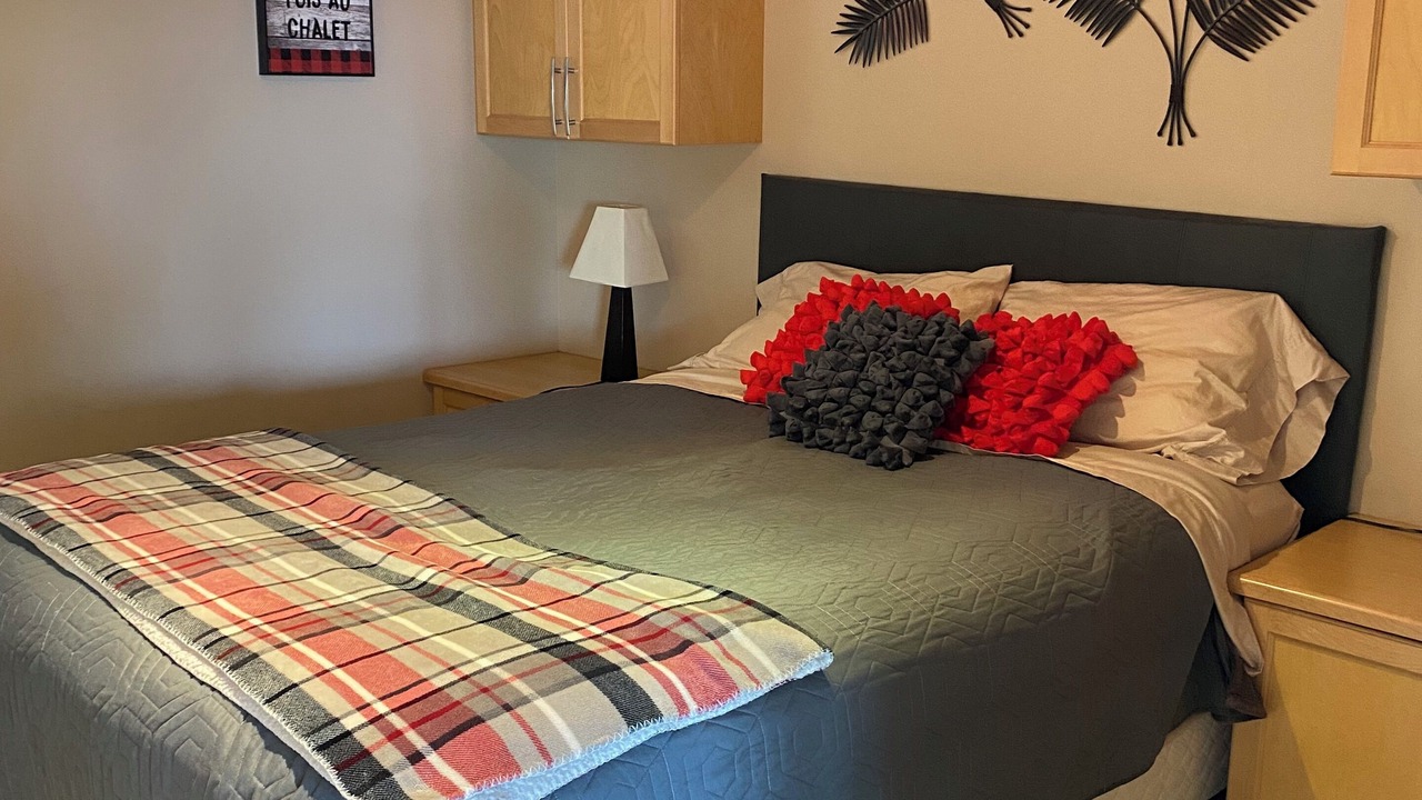 Photo of Bedroom in Sainte-Marguerite-du-Lac-Masson