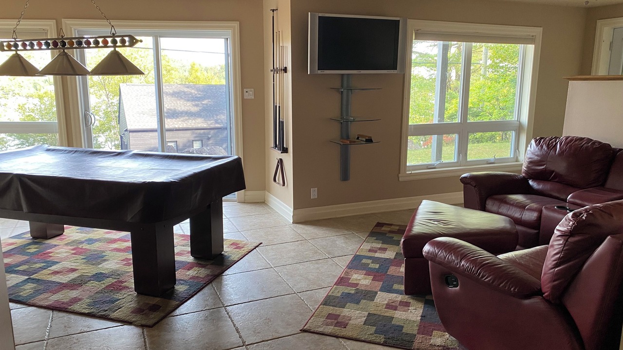 Photo of Livingroom in Sainte-Marguerite-du-Lac-Masson