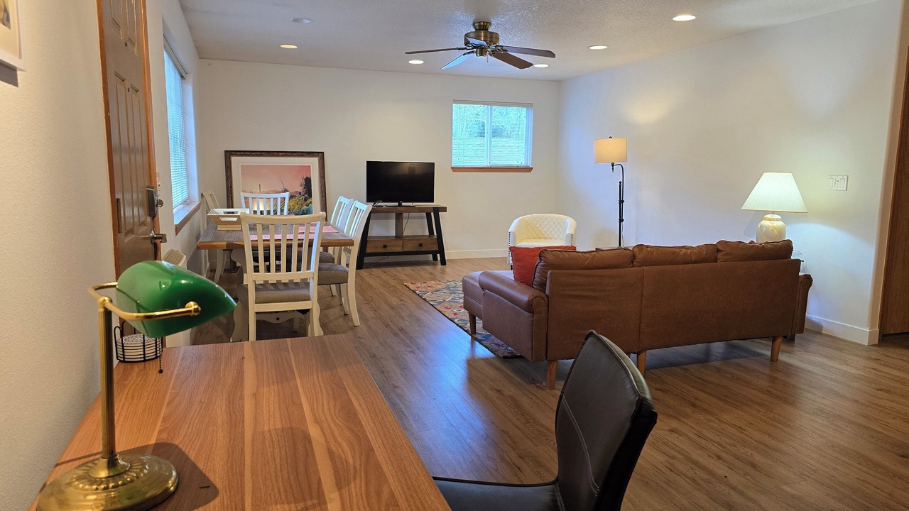 Photo of Livingroom in Netarts