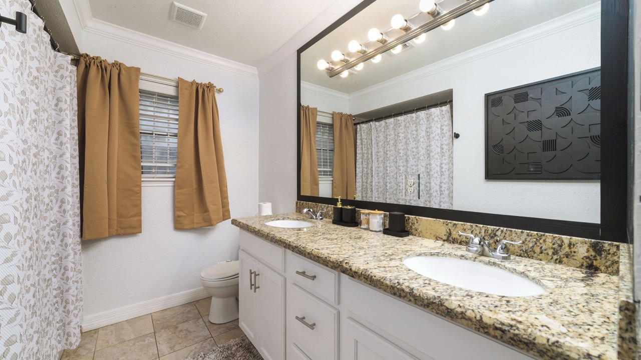 Photo of Bathroom in Sharpstown