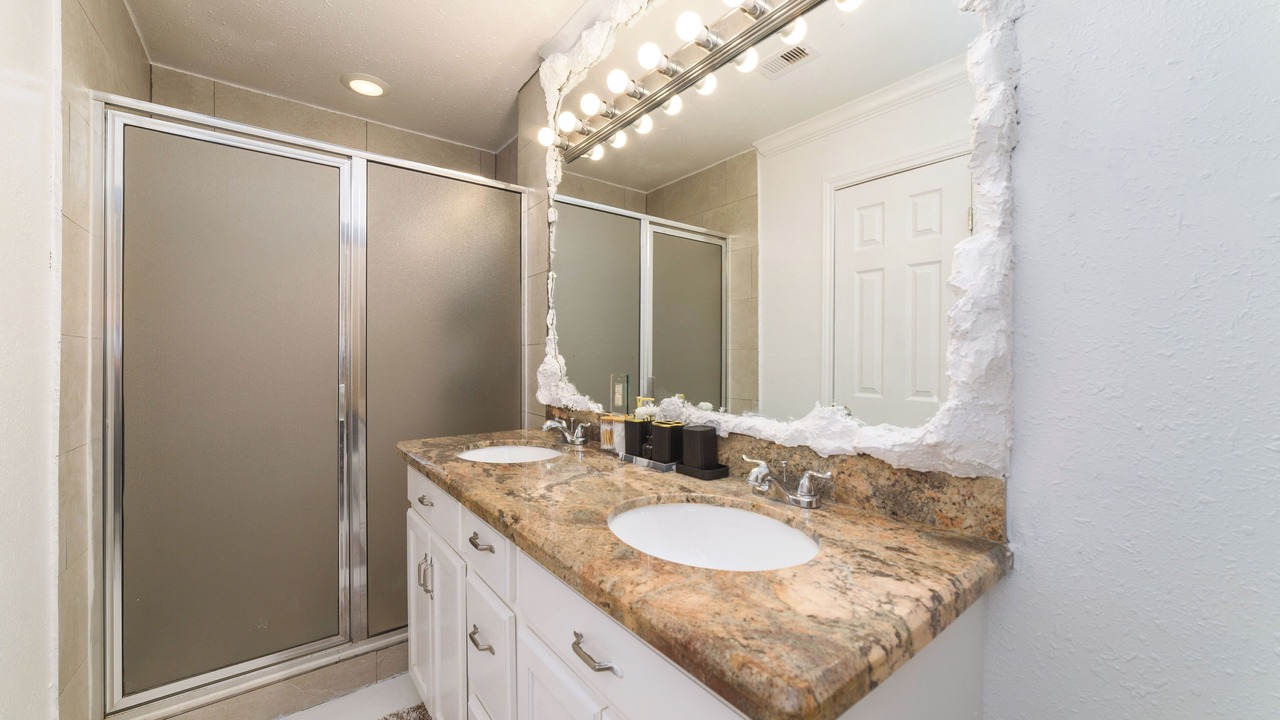 Photo of Bathroom in Sharpstown