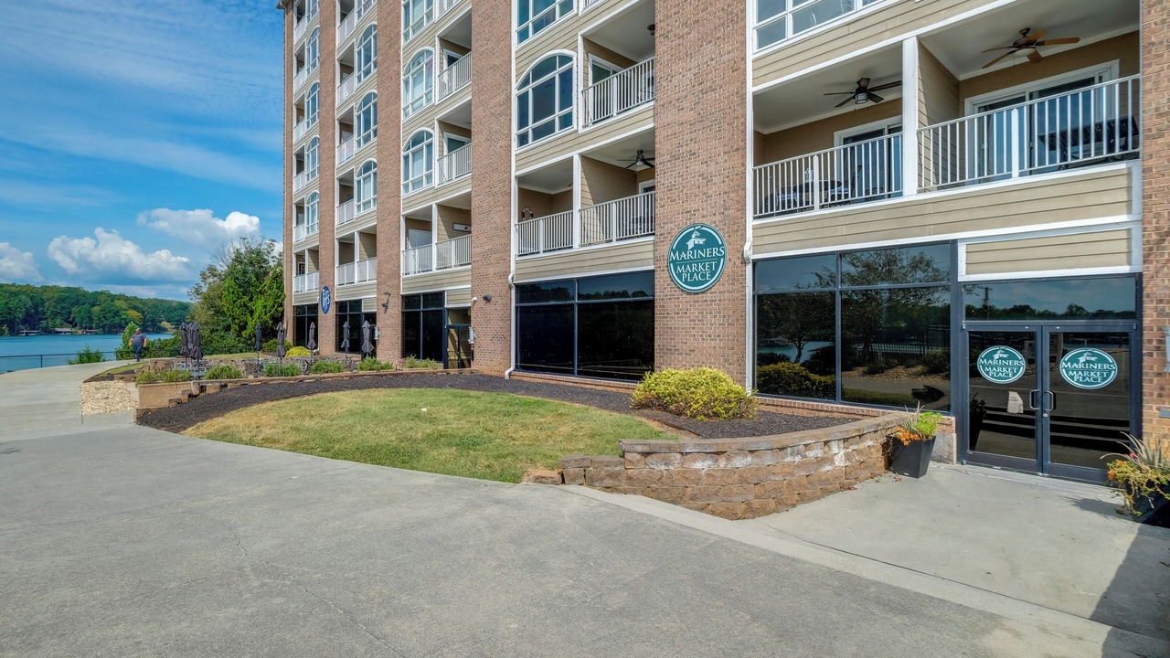 Photo of Outdoor in Smith Mountain Lake