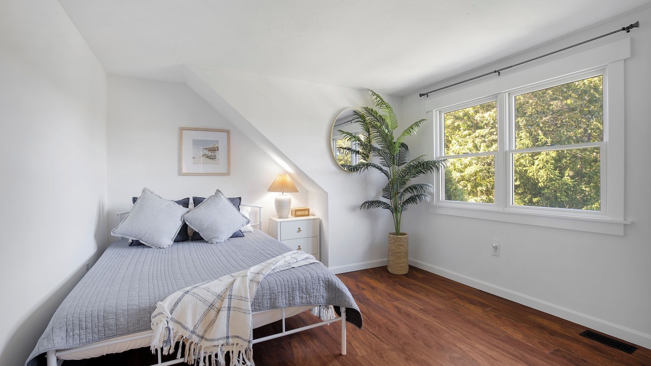 Photo of Bedroom in East Falmouth