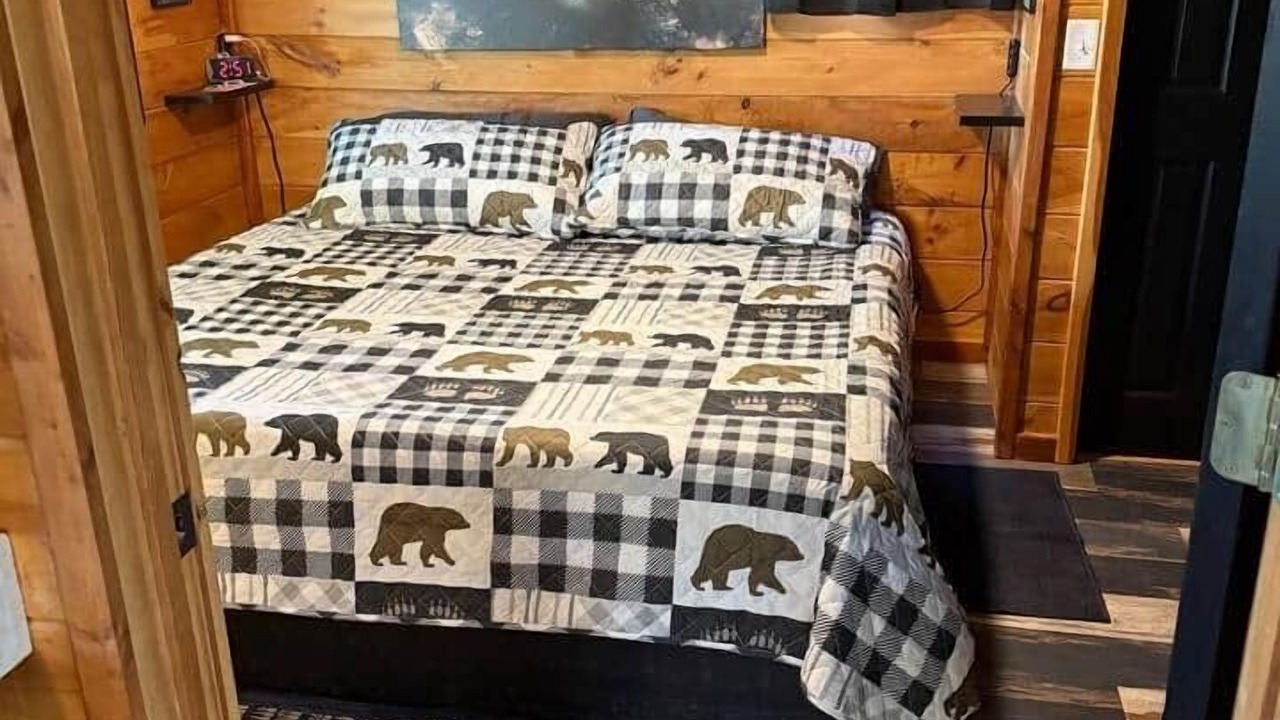 Photo of Bedroom in Board Camp