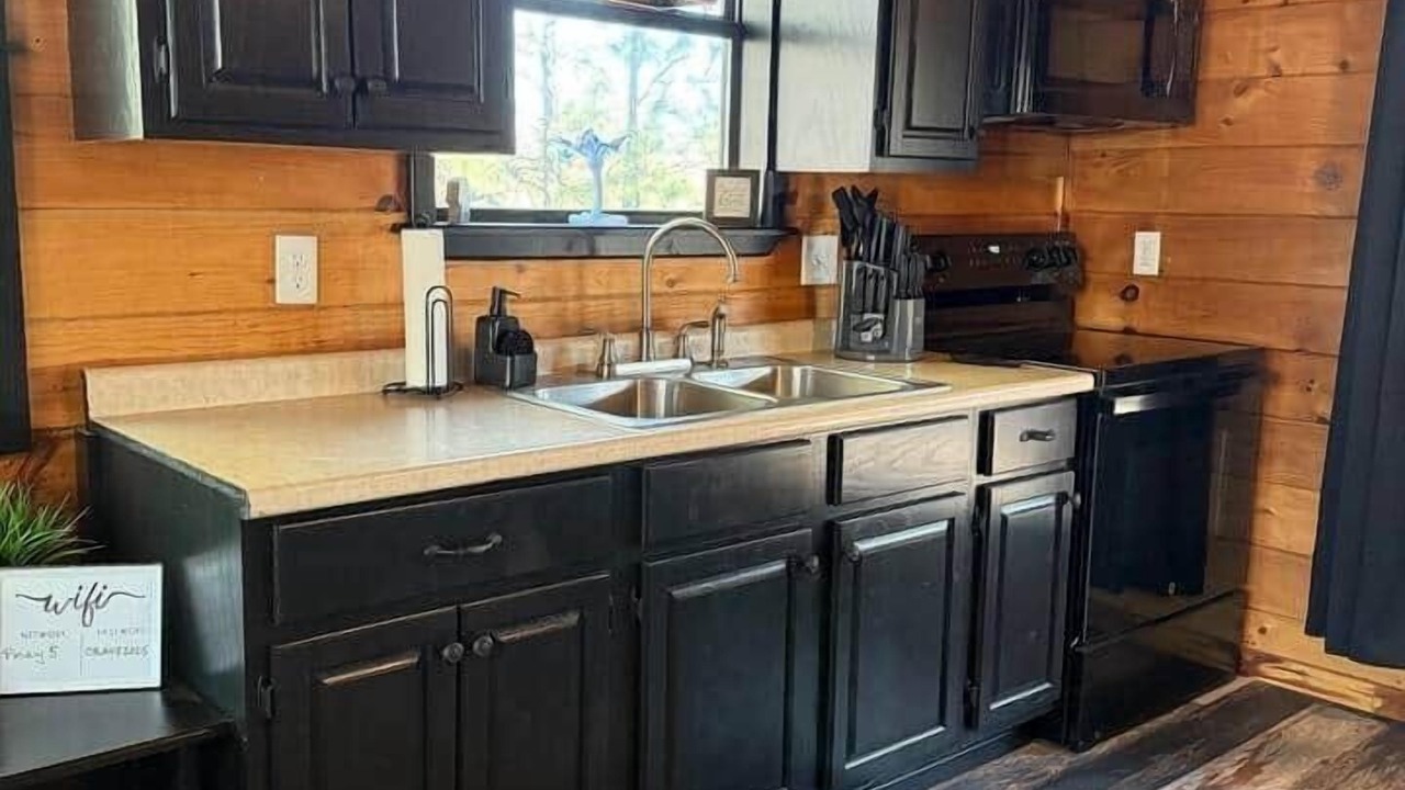 Photo of Kitchen in Board Camp