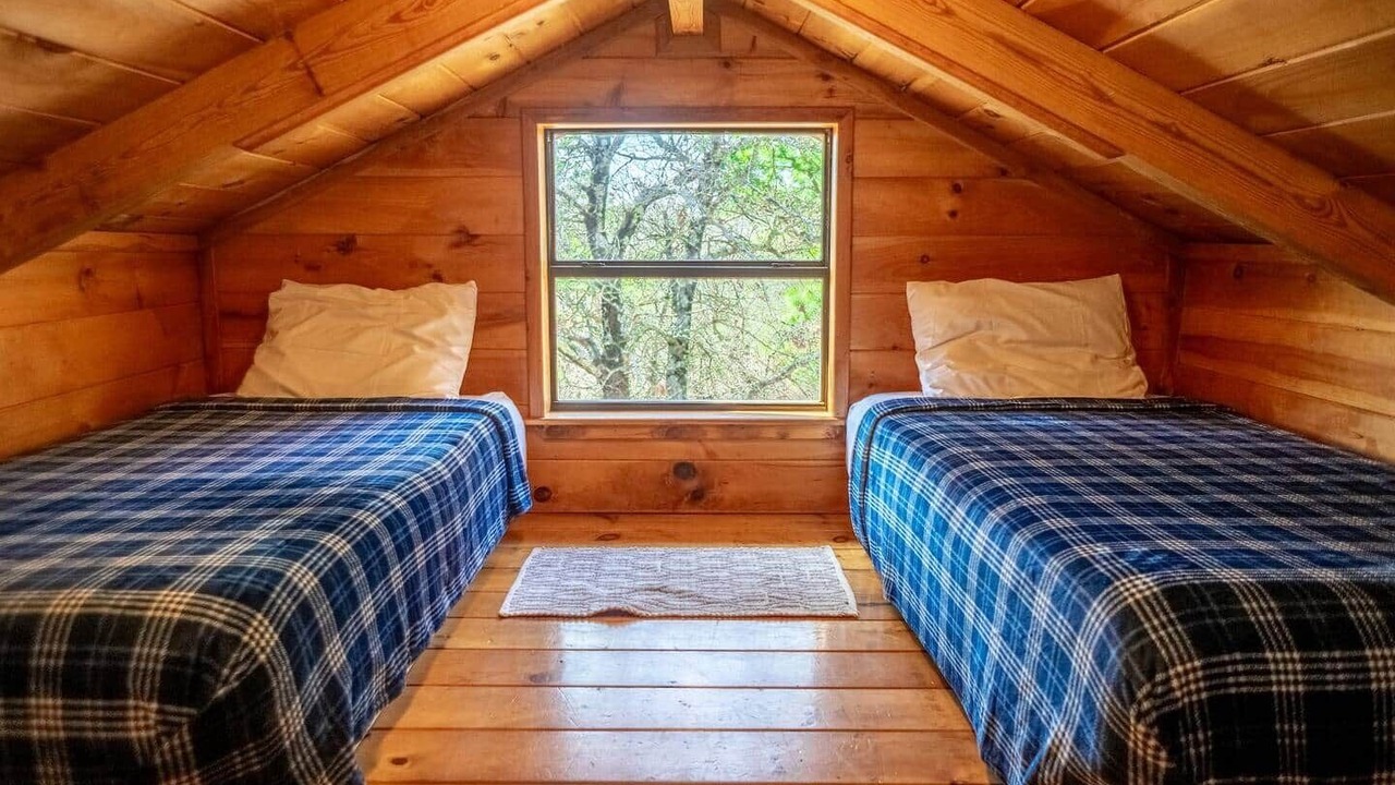 Photo of Bedroom in Board Camp