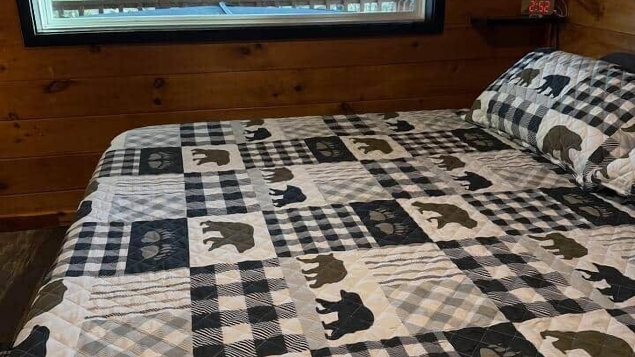 Photo of Bedroom in Board Camp