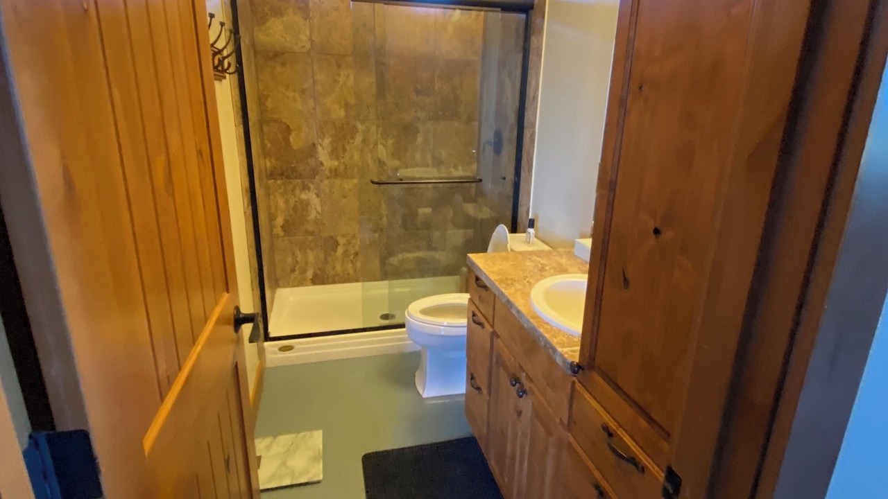 Photo of Bathroom in Ellensburg