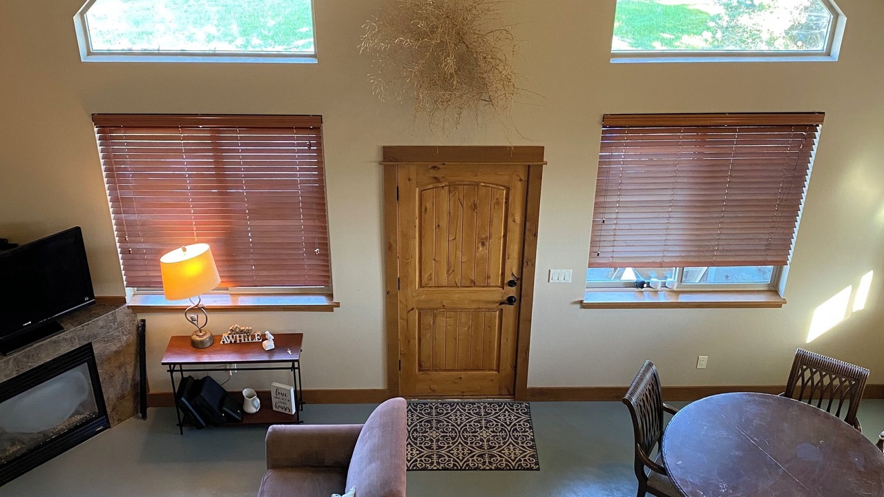 Photo of Livingroom in Ellensburg