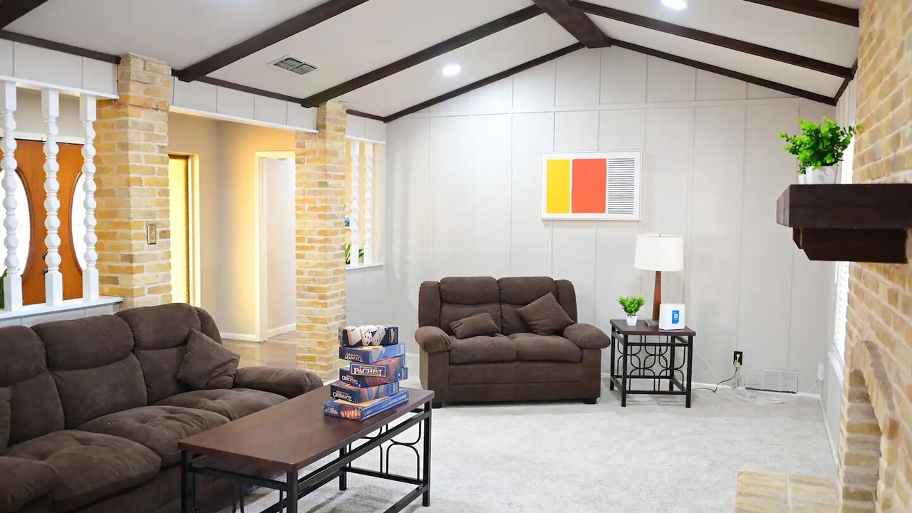 Photo of Livingroom in Universal City
