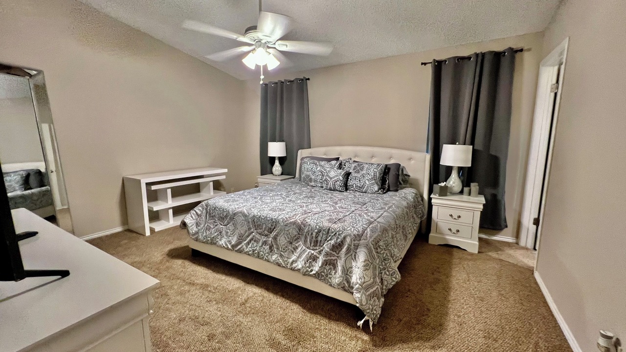 Photo of Bedroom in North San Antonio - SAT