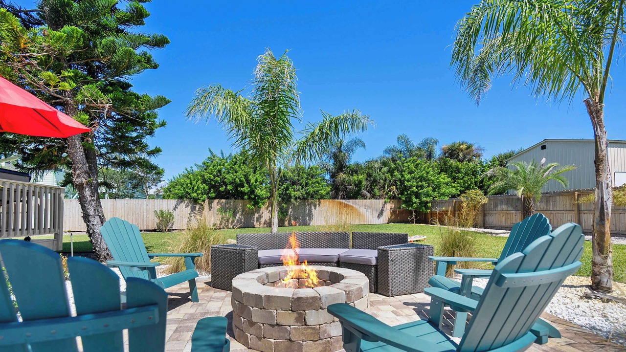 Photo of Patio Balcony in Crescent Beach