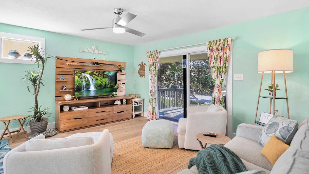 Photo of Livingroom in Crescent Beach