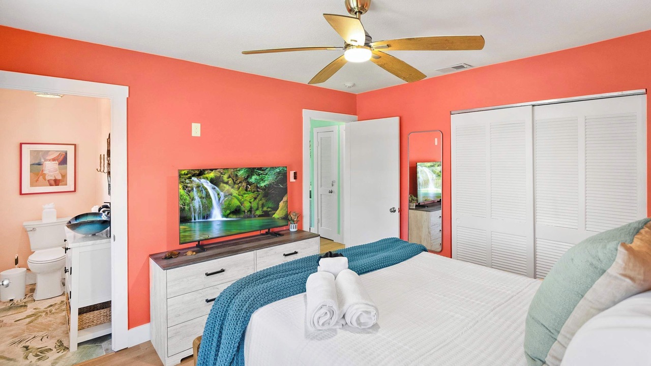 Photo of Bedroom in Crescent Beach