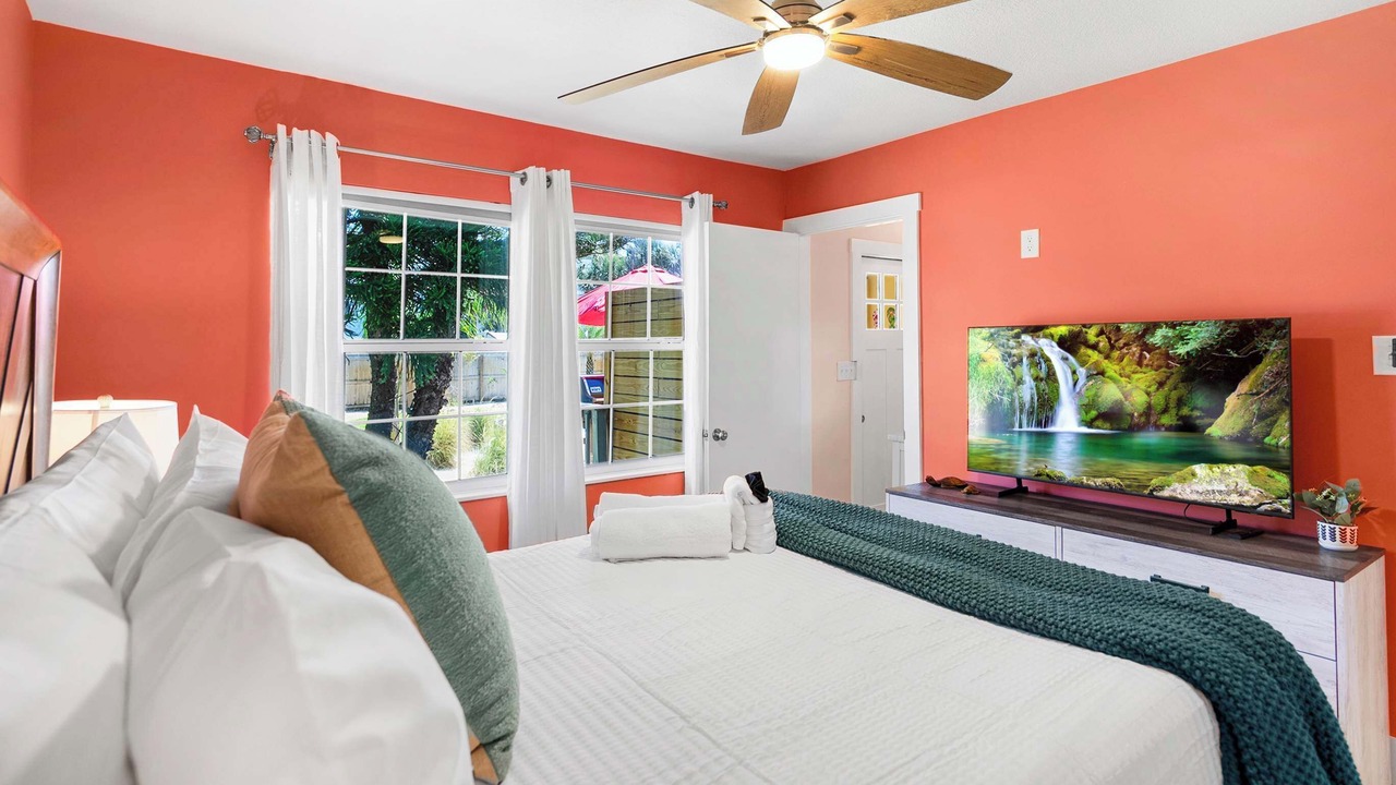 Photo of Bedroom in Crescent Beach