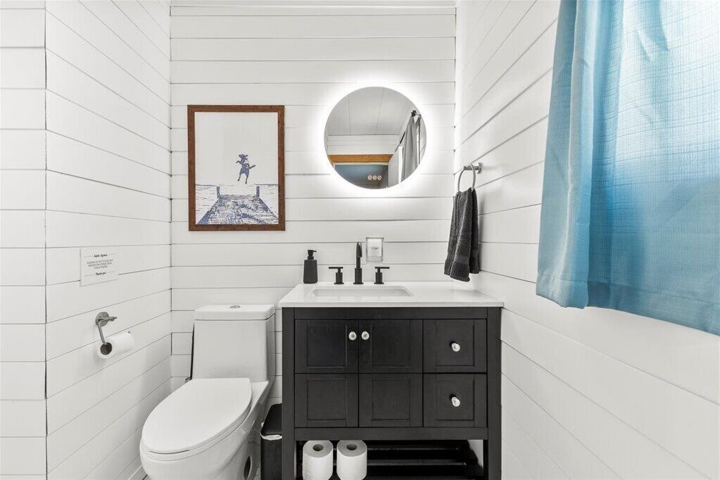 Photo of Bathroom in Schroon Lake