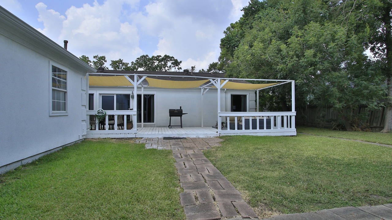 Photo of Patio Balcony in Braeswood Place