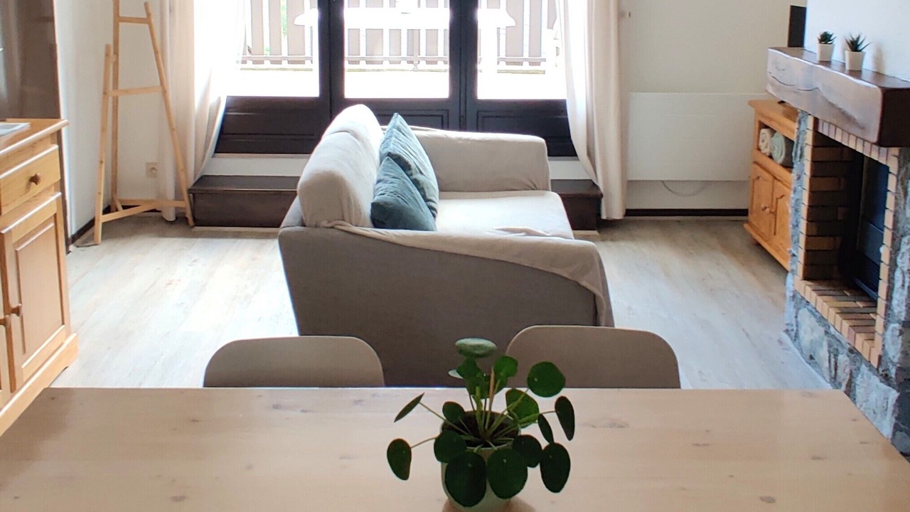Photo of Livingroom in Esquieze-Sere
