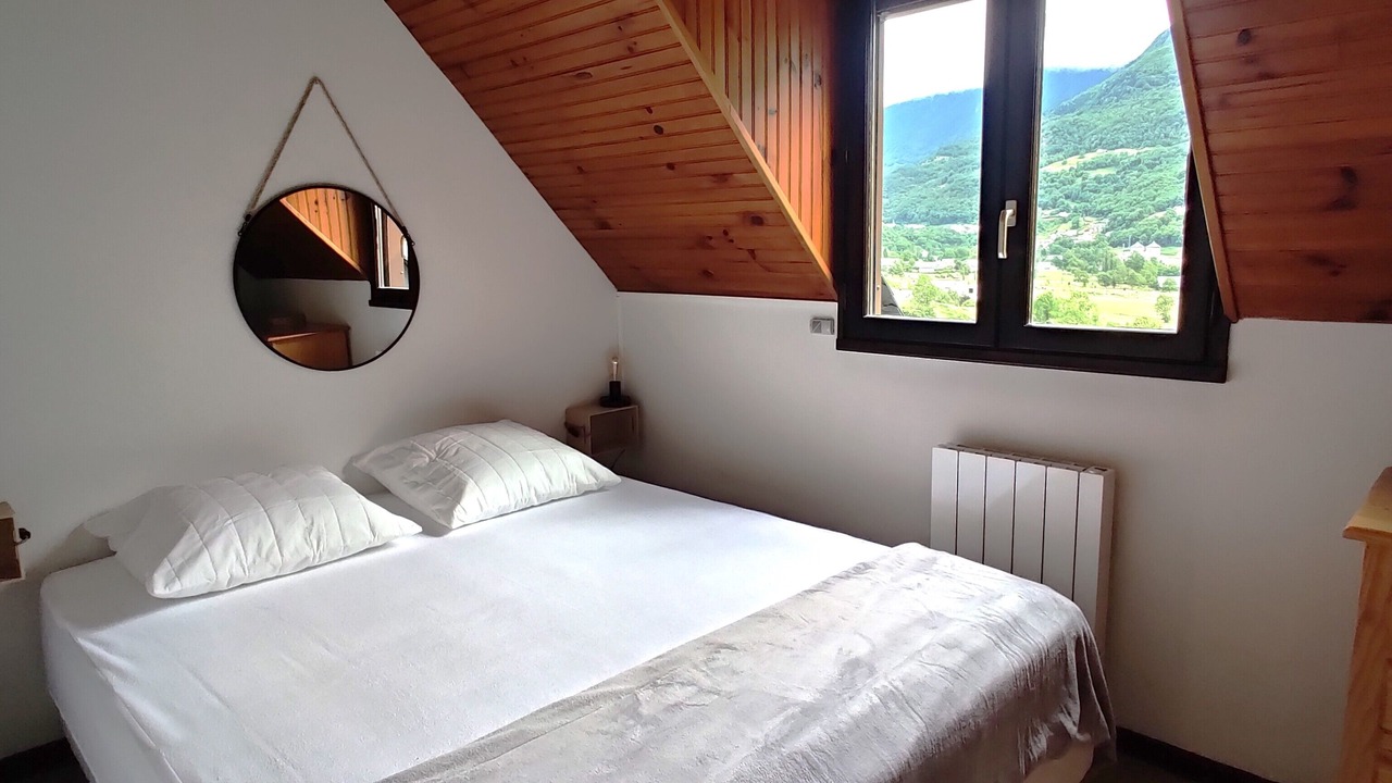 Photo of Bedroom in Esquieze-Sere