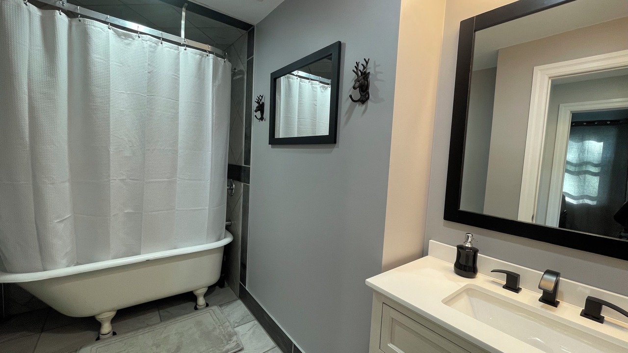 Photo of Bathroom in LaSalle