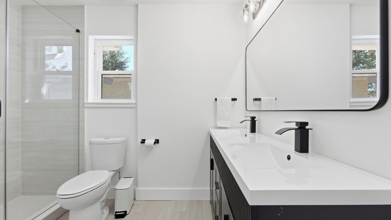 Photo of Bathroom in Sweetbriar