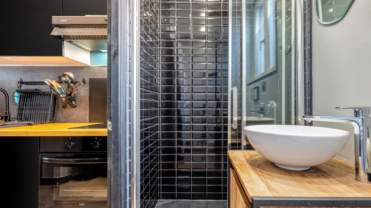 Photo of Bathroom in Saint-Martin-du-Littoral