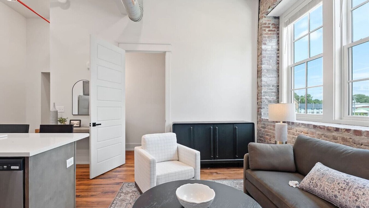 Photo of Livingroom in McMinnville