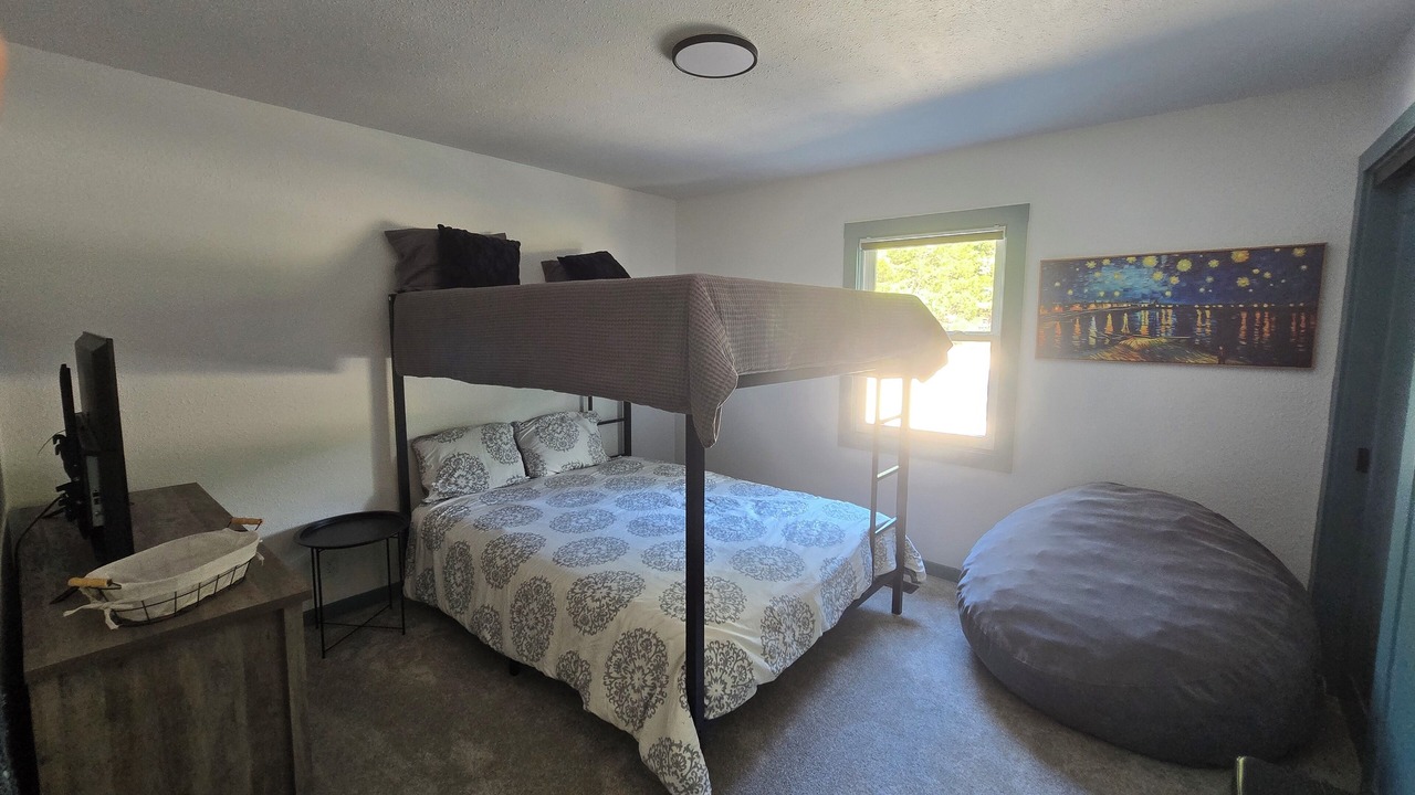 Photo of Bedroom in Holiday Island