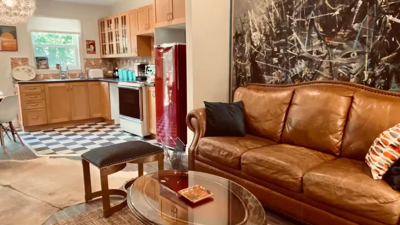 Photo of Livingroom in Hudson