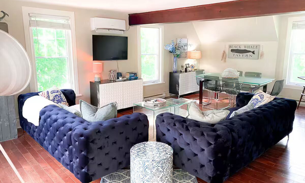Photo of Livingroom in Hudson