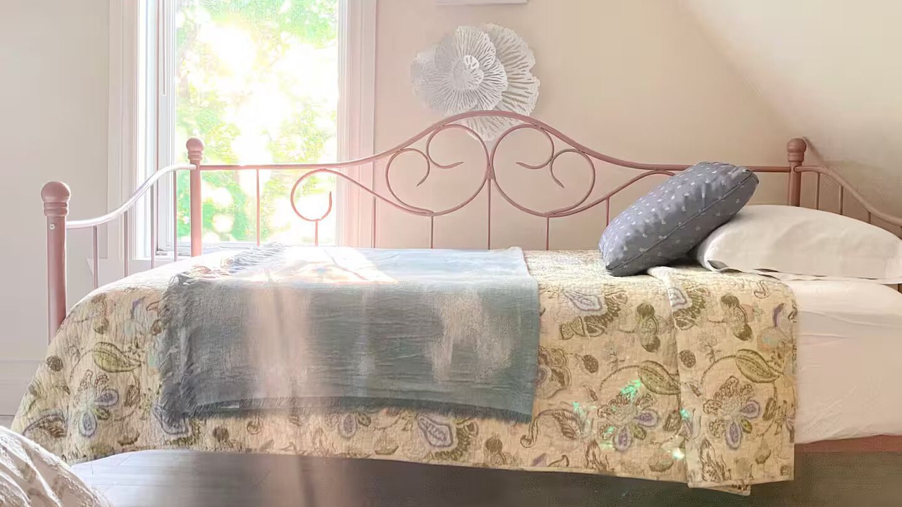 Photo of Bedroom in Hudson