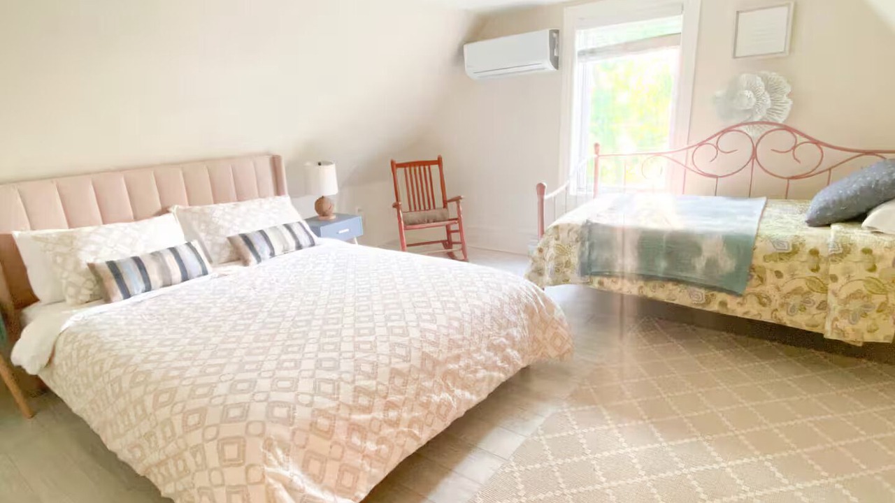 Photo of Bedroom in Hudson
