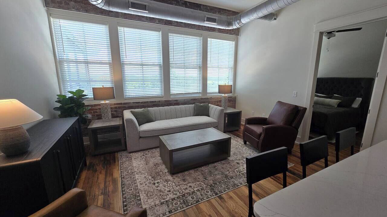 Photo of Livingroom in McMinnville