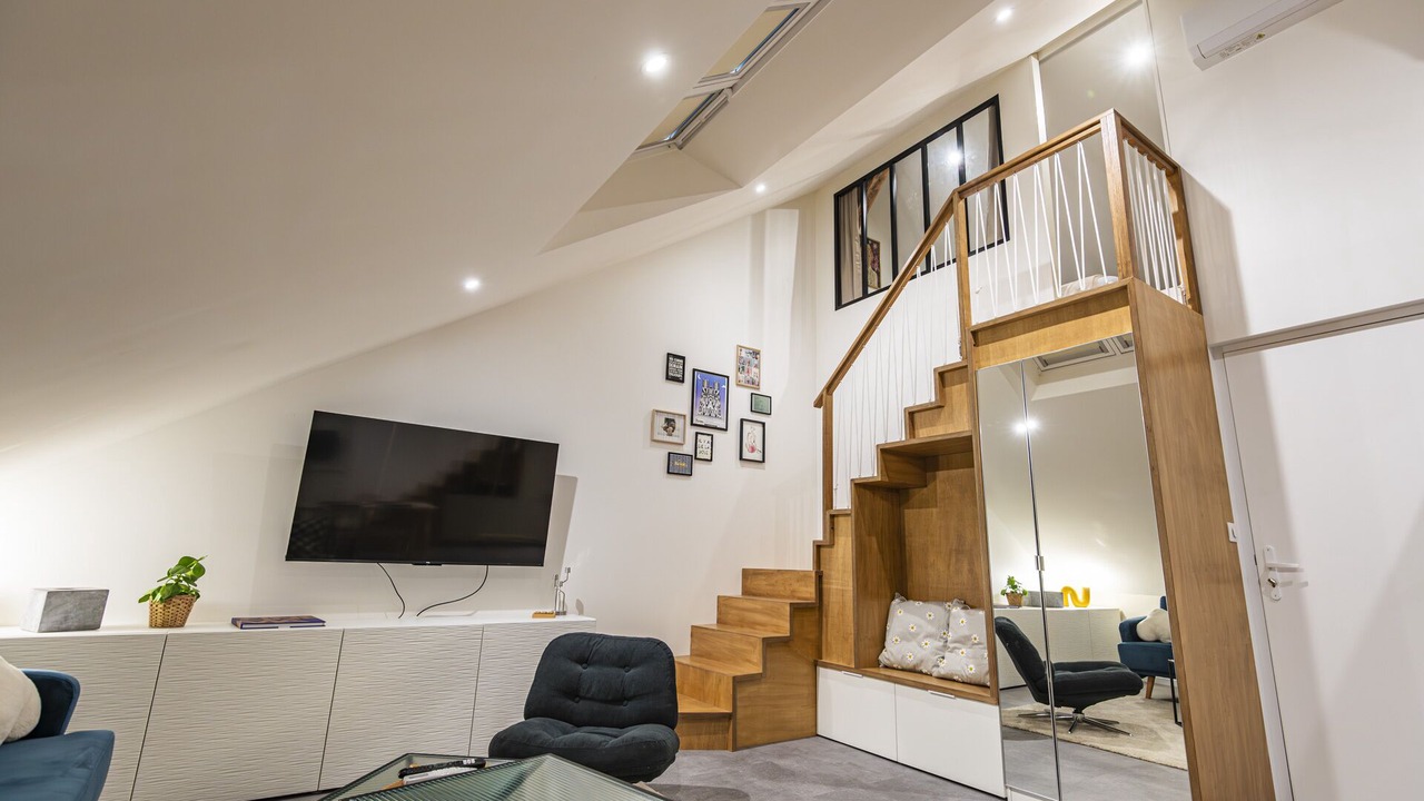 Photo of Others in Hincmar