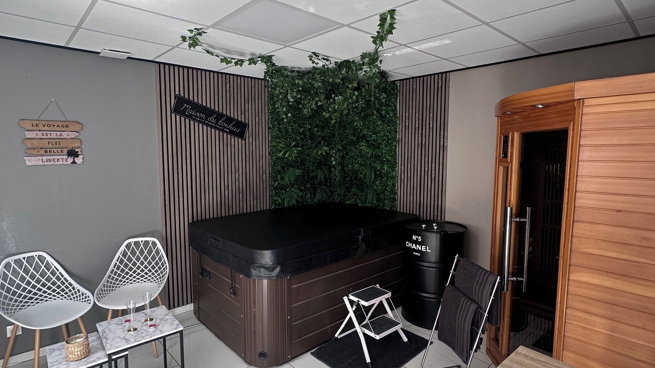 Photo of Others in Denain