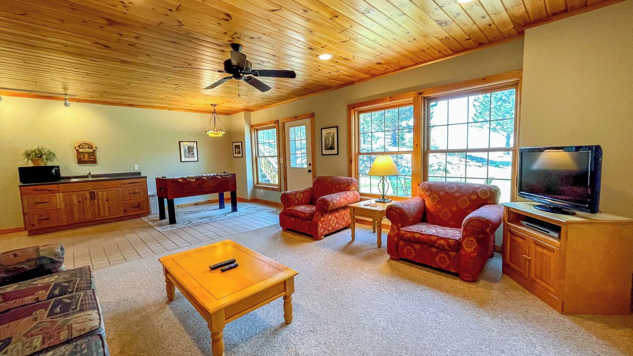 Photo of Bedroom in Grand Marais
