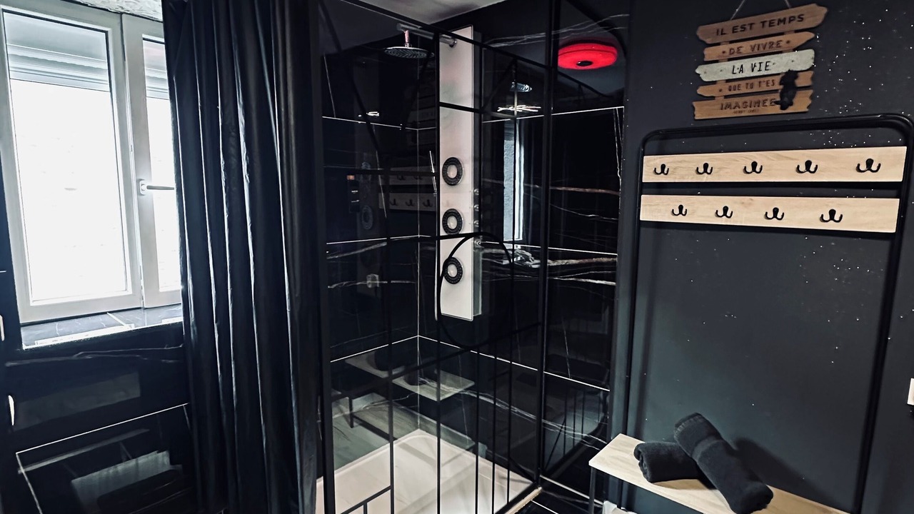 Photo of Bathroom in Denain
