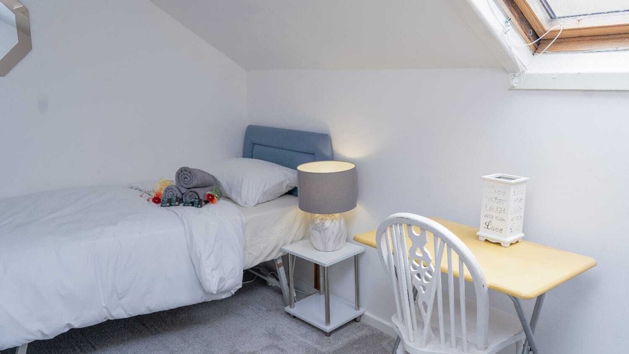 Photo of Bedroom in Leigh