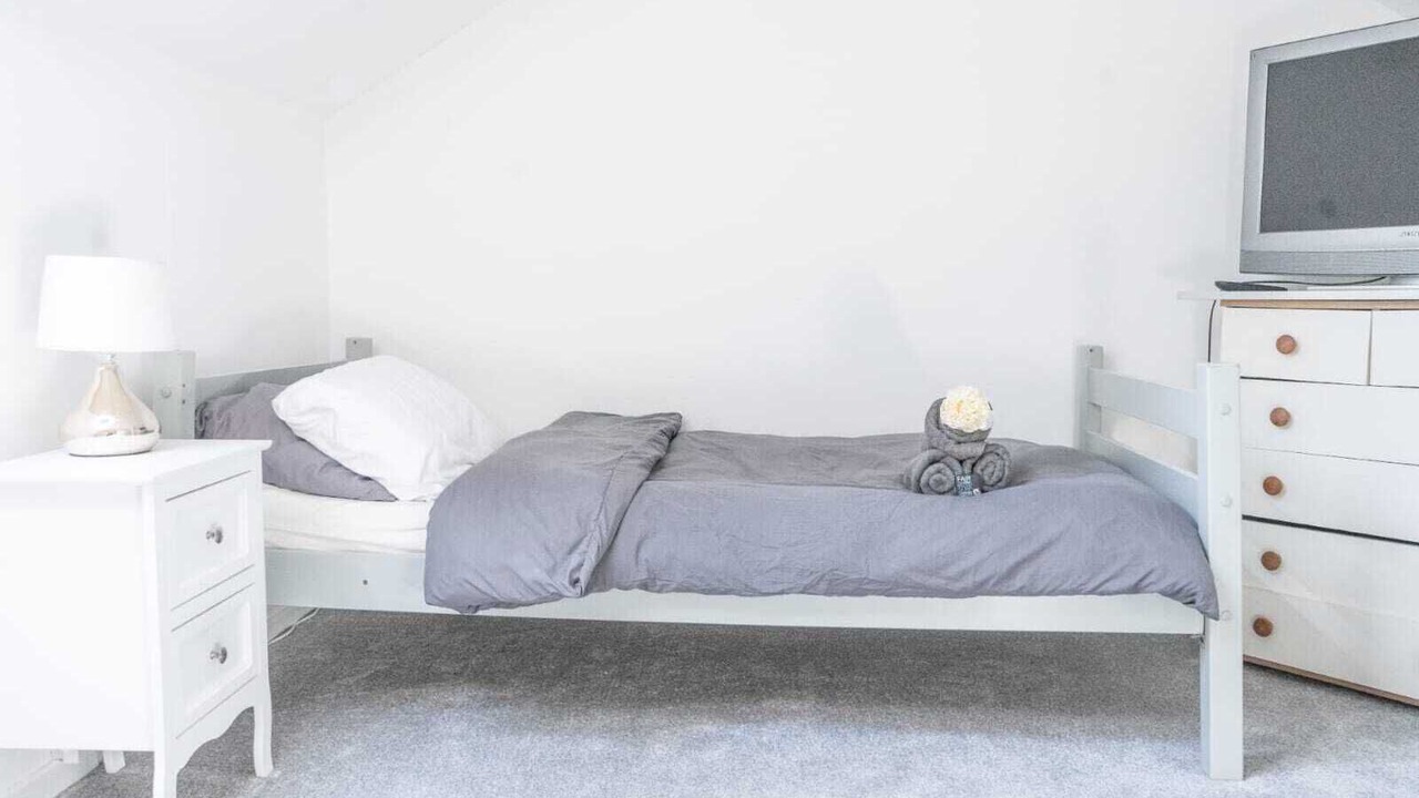 Photo of Bedroom in Leigh