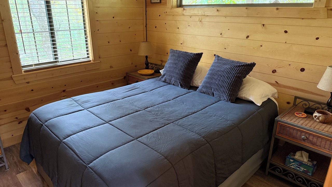 Photo of Bedroom in Rabun Gap