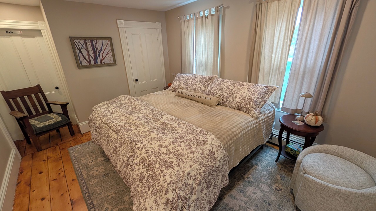 Photo of Others in Salem