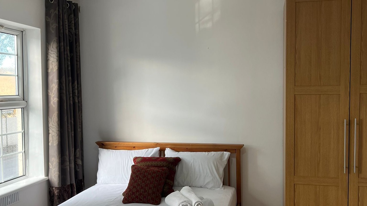 Photo of Bedroom in Newham