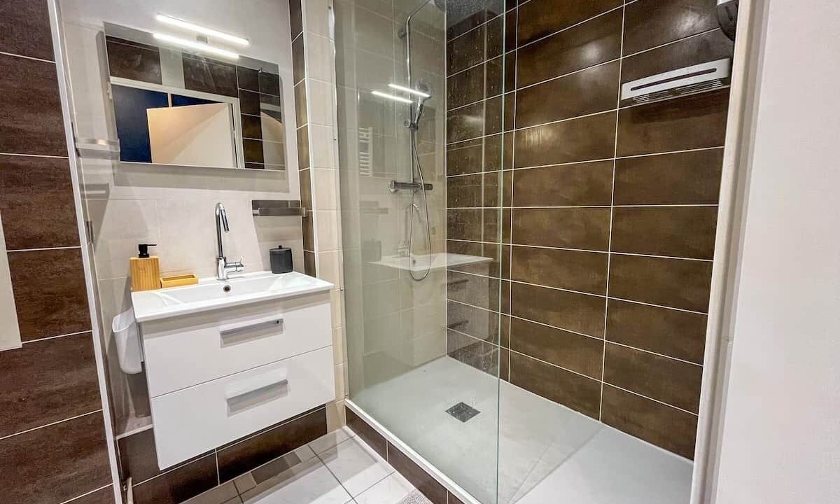 Photo of Bathroom in Grand Clement