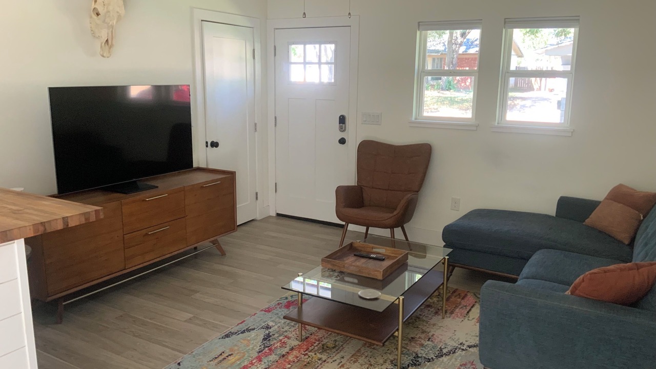 Photo of Livingroom in South Manchaca